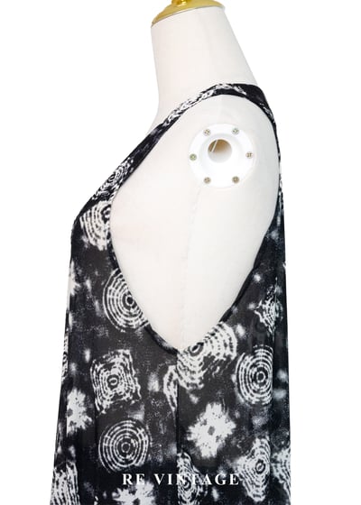 黑系紮染幾何圖騰長版背心8