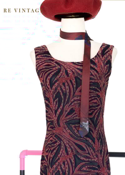 Pepper Red 冷豔美感流動線條短洋裝3