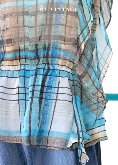 光影波浪荷葉透明系背心11