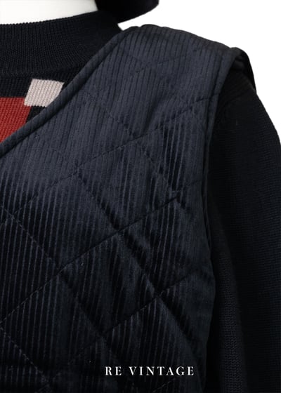 質感單品 - Black Velvet 菱格絨布背心5