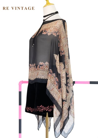 古典花紋邊框黑深罩衫8