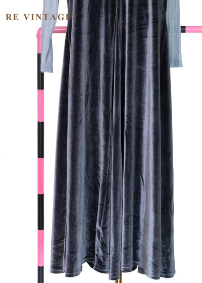 夜色灰光疊影絨布長洋裝4