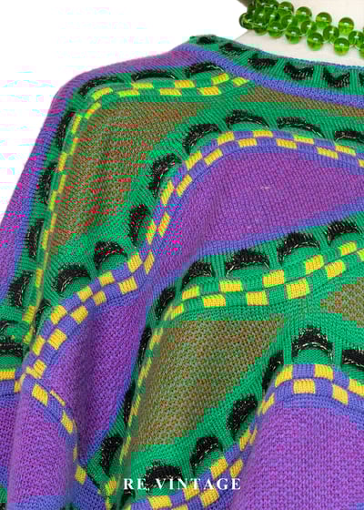 霓虹雜訊裡的幾何波浪針織毛衣6