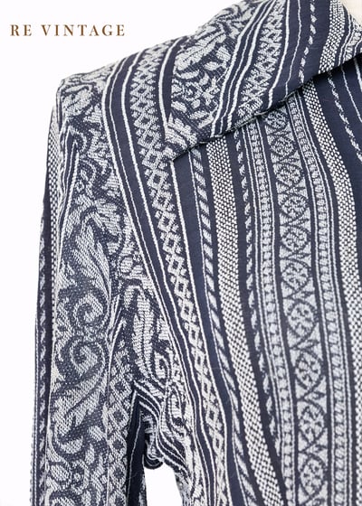 Chakra Art Meditation 深藍色上衣5