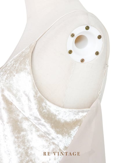 香檳色絨布與雪紡交織細肩帶背心8