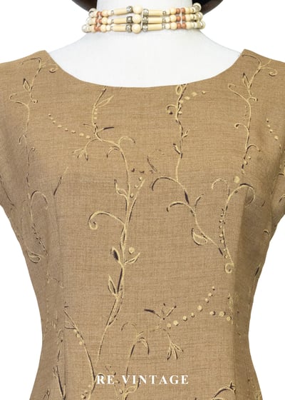 午後的一杯榛果拿鐵 - 藤蔓刺繡長洋裝8