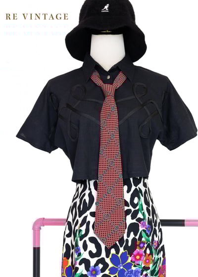 音符跳動黑色短版上衣1