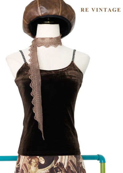 必備單品 - 小花亮鑽巧克力色絨布背心1