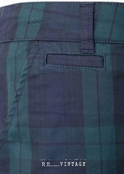森林綠格紋五分短褲6
