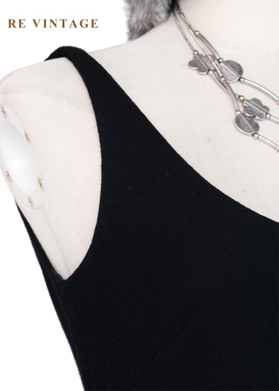 Minimalism 螺旋拼接線條美背細肩長洋裝7