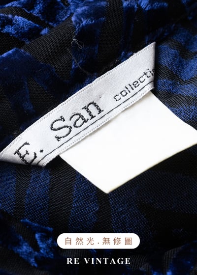 午夜藍燒絨斑馬紋上衣16
