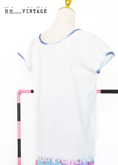 『紐約寶物』刺繡藍小花棉質上衣6