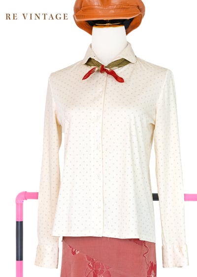 Mini Moon 香草色薄款彈性上衣1