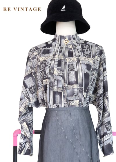 冷灰色藝術透圖飛鼠袖上衣1