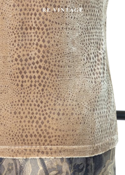 星鑽壓紋絨布背心9