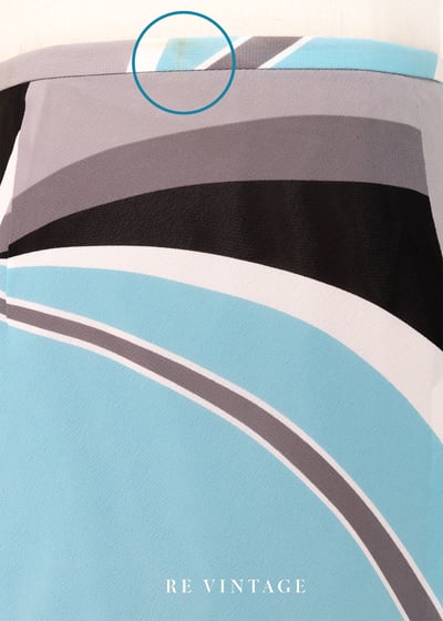 陽光下的水藍色幾何圖形及膝裙（26"）10