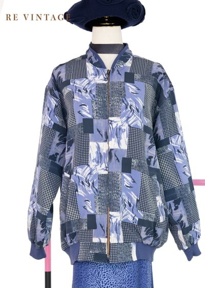 Canvas 裡的小花格紋薄款外套9