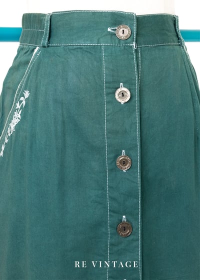 Evergreen 白色小花短裙（26"）3