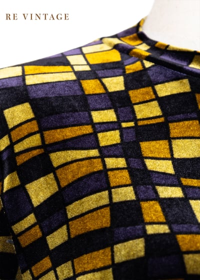 小黃格們的夜晚短袖絨布上衣5