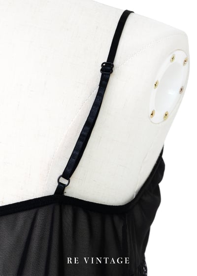 黑系蕾絲網紗透膚細肩帶背心13