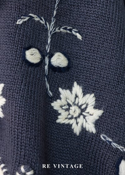 雪落森林灰紫色牛角釦針織毛衣外套6