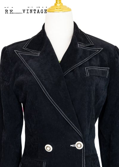 高級水蜜桃觸感的翻領雙排釦西裝外套5