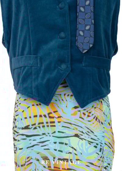 海藍色剪裁俐落絨布背心4