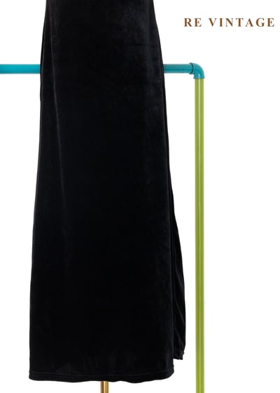 極簡主義 - 銀釦黑絨吊帶長洋裝4