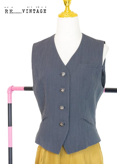 點點線條修身西裝背心1