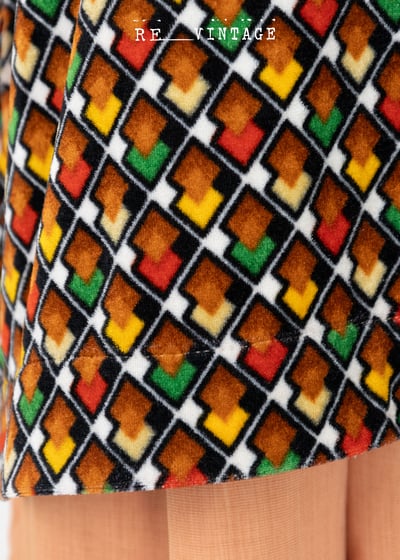 四色小菱格絨布長袖上衣8