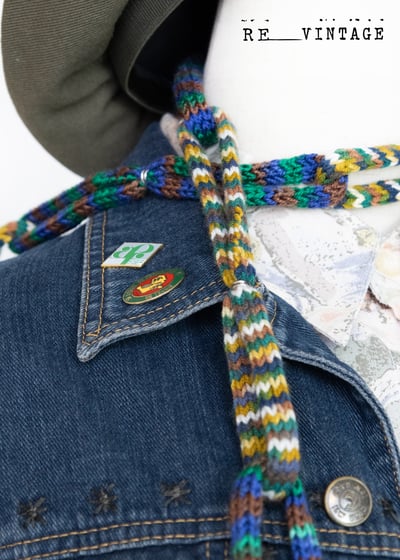 黑色袖珍小花刺繡深藍牛仔外套7