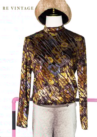 Royal Princess 金黃橘色絨布透膚上衣1