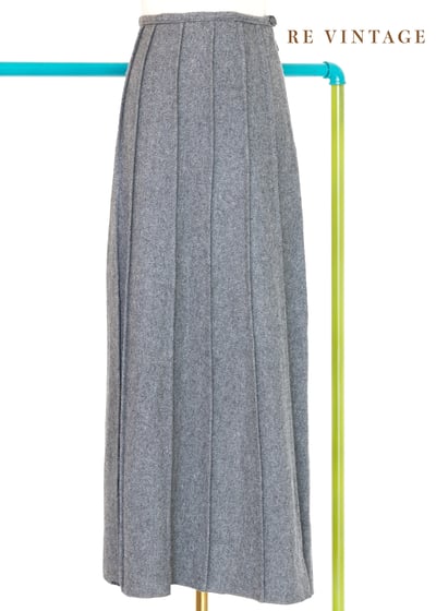 質感單品 -  毛呢壓褶深灰色長裙（~25"）1