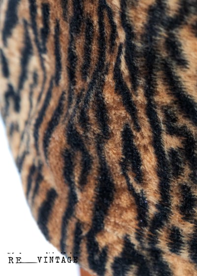 豹紋絨毛寬版背心8