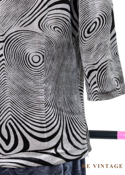 迷霧裡渦流節奏銀灰色絨布上衣11