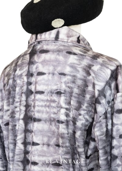 銀灰色の暈染斑紋絨布襯衫7