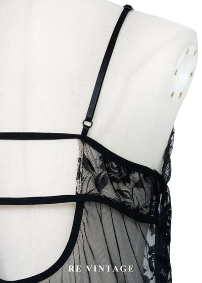 危險的甜美玫瑰蕾絲細肩帶背心11
