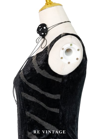 邊邊斑馬黑絨迷你洋裝10