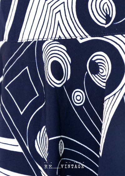 Abstract 深藍圖紋短裙（27"）4