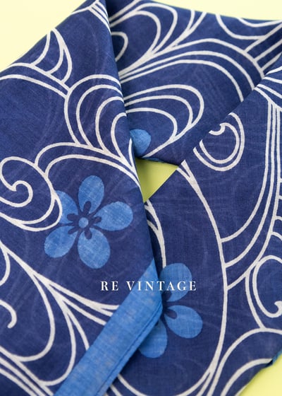 湖水裡的小花波紋小絲巾4