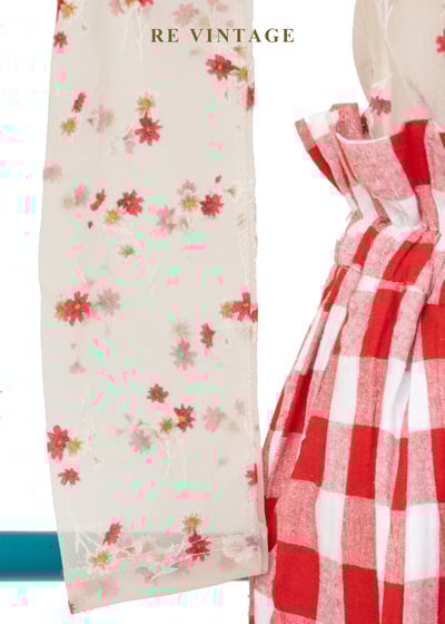 草莓汽水花香味網紗上衣6