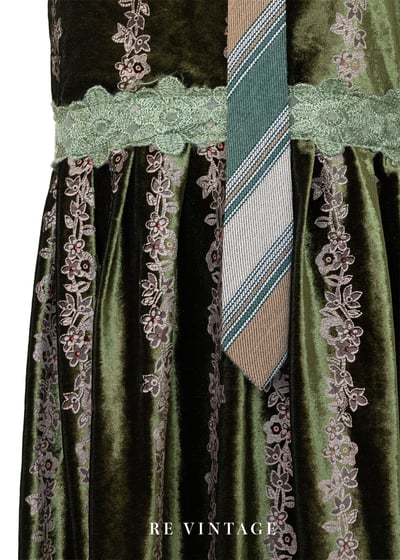 宮廷公主高級綠絨布細肩帶洋裝4