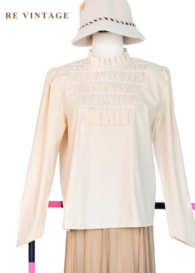 奶油褶影古典少女上衣1