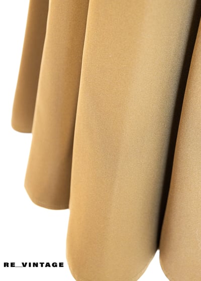 牛奶糖色刺繡小花及膝裙6