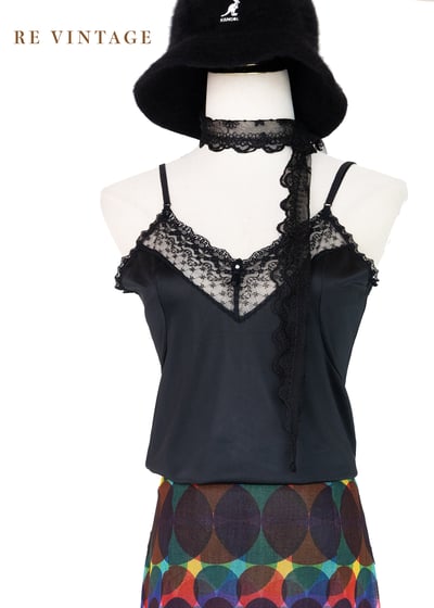 小魔女蕾絲小背心1