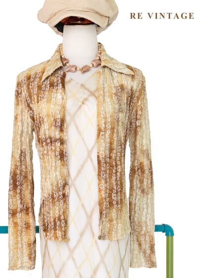 蜂蜜褶光小花上衣1