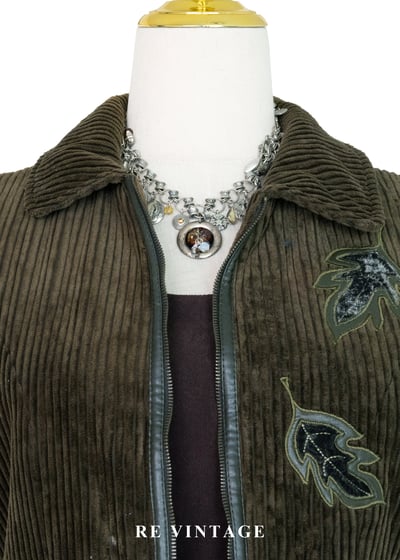 深橄欖綠粗條燈芯絨落葉背心3