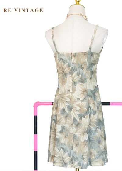 南法莊園 - 低飽和大地色花卉細肩帶洋裝10