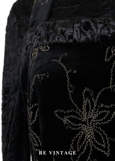 夜幕星軌金線百合黑絨長洋裝7