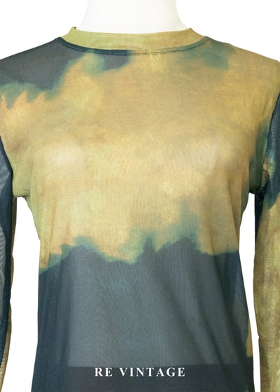 黃綠與藍綠暈染交疊網紗上衣3